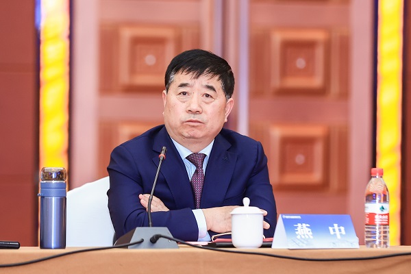 米兰官方网站_米兰milan(中国)副总经理燕中主持会议.jpg 米兰官方网站_米兰milan(中国)副总经理燕中主持会议.jpg