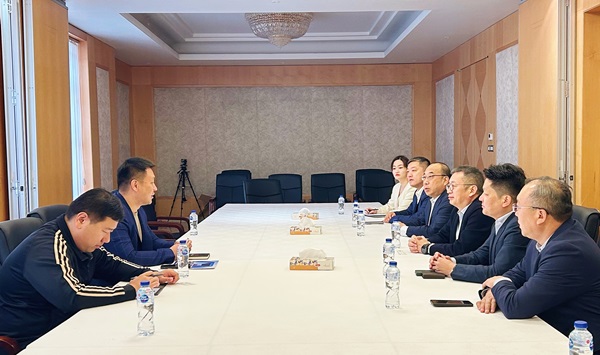 2.黄书记一行拜访中国驻沙特阿拉伯大使馆经济商务参赞处.jpg 2.黄书记一行拜访中国驻沙特阿拉伯大使馆经济商务参赞处.jpg